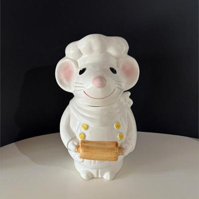 Vintage Metlox Mouse Baker Cookie Jar.jpg