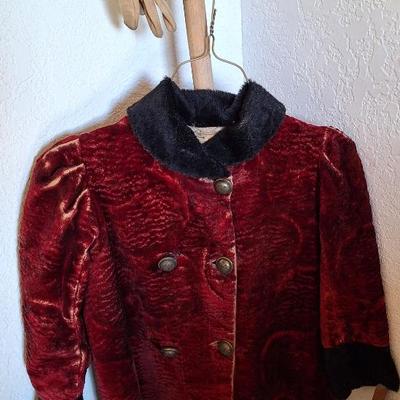 Sale Photo Thumbnail #303