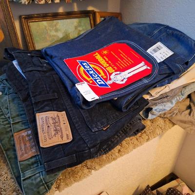 Sale Photo Thumbnail #194