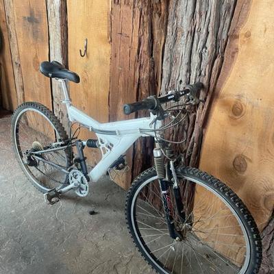 Sale Photo Thumbnail #197