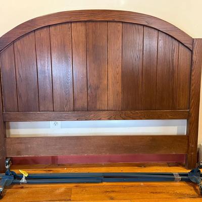 Solid Wood Queen Headboard With Metal Bedframe 