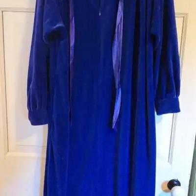 Vintage Pierre Cardin Lounge Maxi Gown in Blue Velvet 