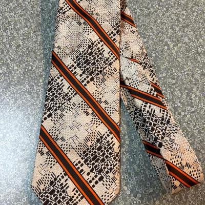 Sale Photo Thumbnail #144