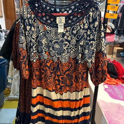 Sale Photo Thumbnail #229