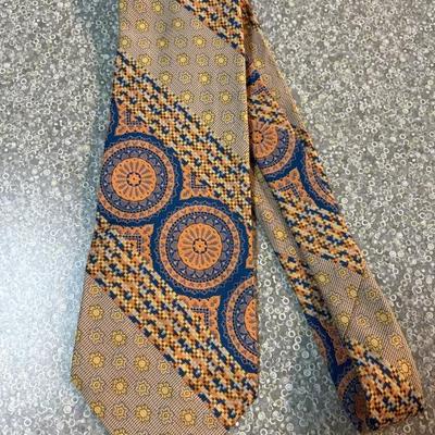 Sale Photo Thumbnail #140