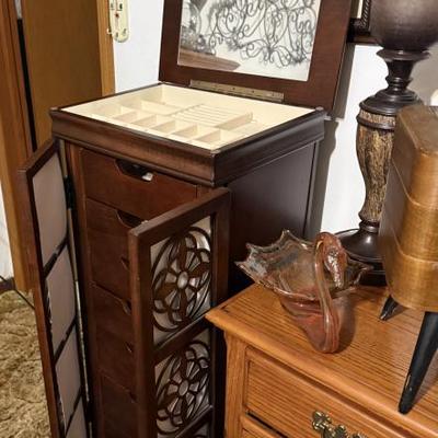 Sale Photo Thumbnail #96