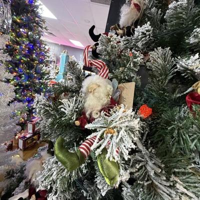 Sale Photo Thumbnail #445