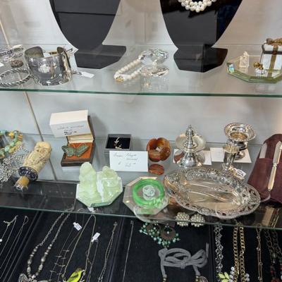 Sale Photo Thumbnail #44