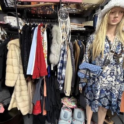 Sale Photo Thumbnail #107