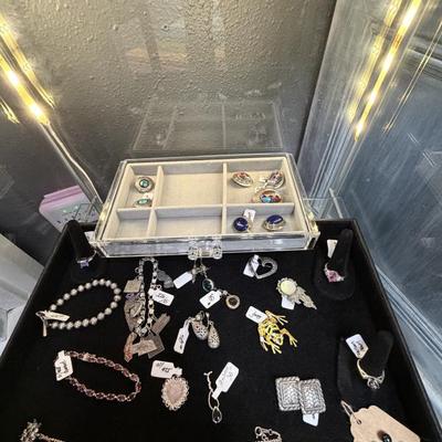 Sale Photo Thumbnail #239