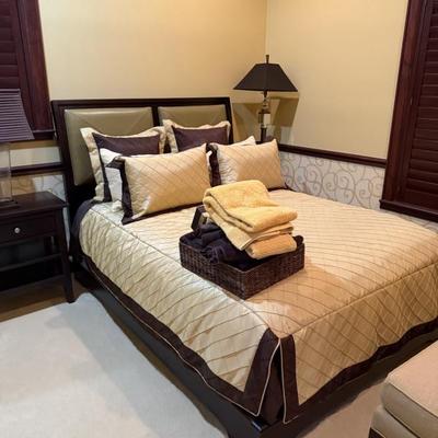 Sale Photo Thumbnail #562