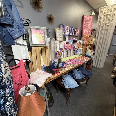 Sale Photo Thumbnail #106