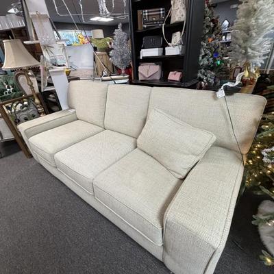 Sale Photo Thumbnail #112