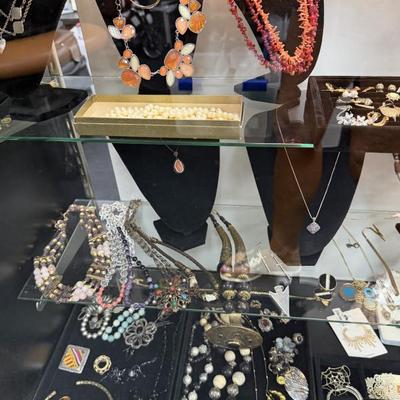 Sale Photo Thumbnail #40