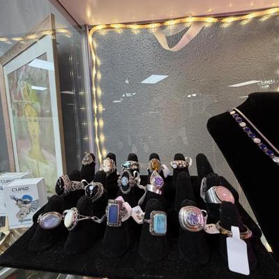 Sale Photo Thumbnail #237