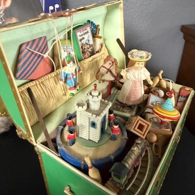 Sale Photo Thumbnail #536