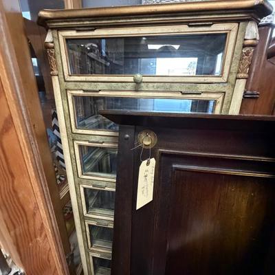 Sale Photo Thumbnail #137