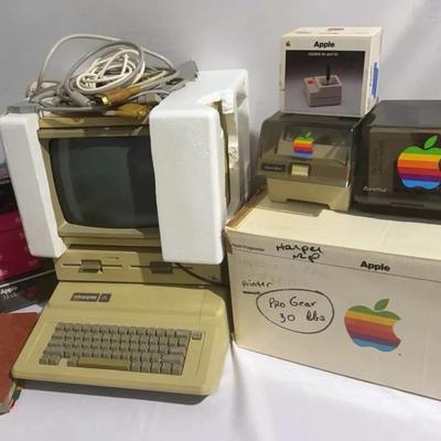 Rare Original Complete Apple IIe Computer System plus Accessories Bundle  