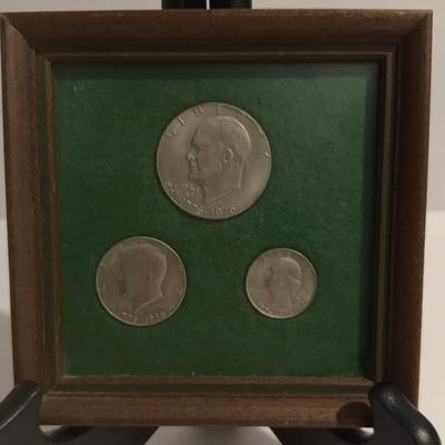 Framed 1776-1976 3pc. Commemorative Bicentennial Set Dollar, Half, and Quarter +SB