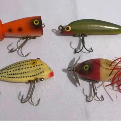 Vintage 1960-70 Fishing Lures Four– Creek Chub Dubl-Pop, Blu Ribbon, Sexy Sue and Pico Perch Lures