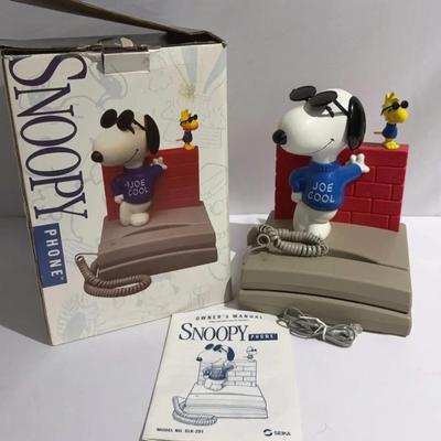 Classic Vintage Joe Cool & Woodstock Touch Tone Phone Made by Seika  