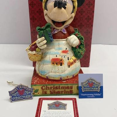 Walt Disney Showcase Jim Shore “Heartwarming Holiday” “Christmas is Sharing” with Box Mint