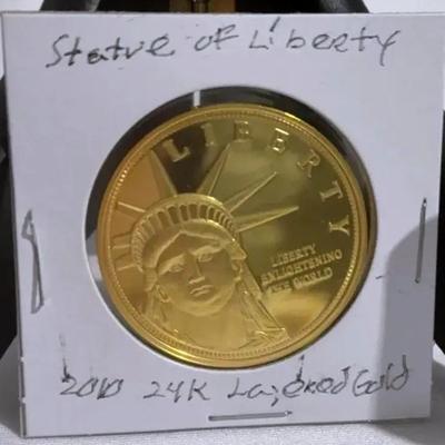2010 American Mint Statue of liberty Enlightening the World 24K Gold Layered Coin  +SB