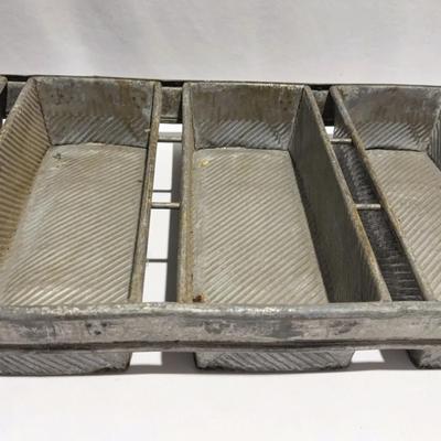 Vintage Industrial 5 Loaf Metal Bread Pan, Industrial Decor, Scrapple Pan