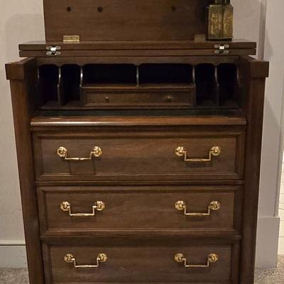 Sale Photo Thumbnail #200