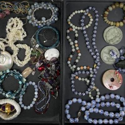 Sale Photo Thumbnail #654