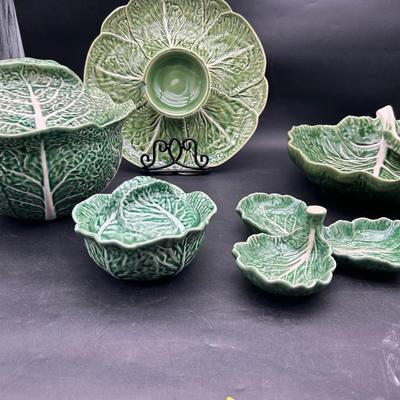 BN168 Bordallo Pinheiro Cabbage Collection Serving Platers