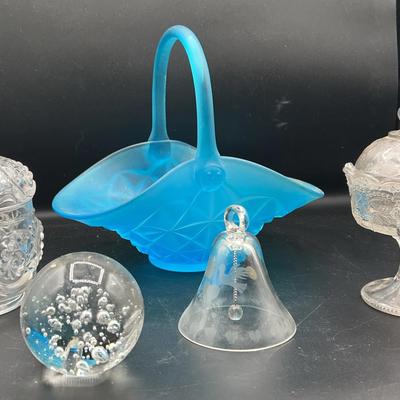 BN234 Blue Glass Basket 