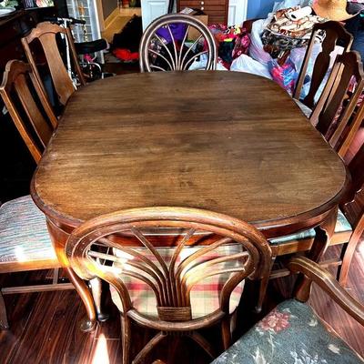 BN201 Wood Dining Table W/ 9 Chairs 
