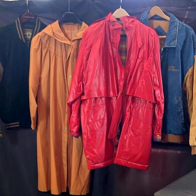 BN293 Raincoats & Warm Jackets