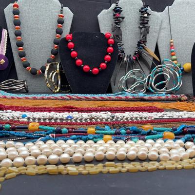 BN009 Flexible Necklaces And More 