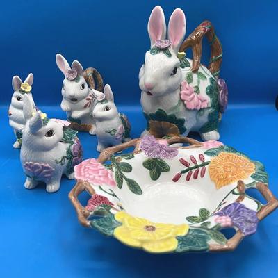 BN175 Fritz and Floyd Teapot