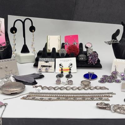 BN005 Richard Hudnut Compact, Sterling Silver Earrings And Bracelet 