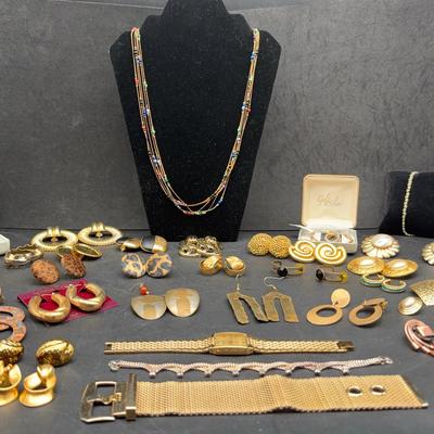 BN006 14kt Earrings And More 