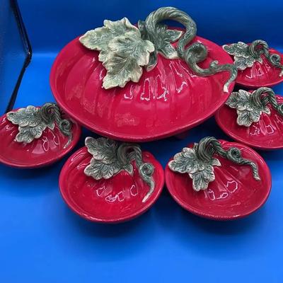 BN178 Kaldun & Bogle Tomato Bowls
