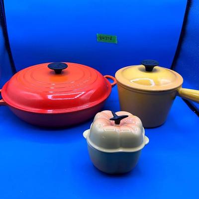 BN378 Yellow & Orange Le Creuset Cooking Set