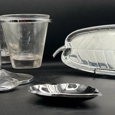 BN221 Serving Trays & Condiment Holder