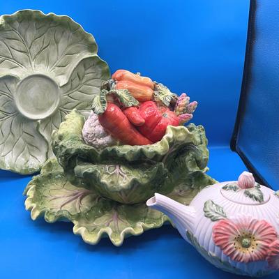 BN198 Tuscan Garden Vegetable Tureen