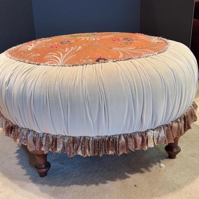 BN303 Colorful Round Fabric Covered Stool