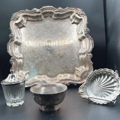 BN224 Serving Pieces