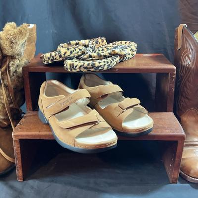 BN714 Boots On The Ground