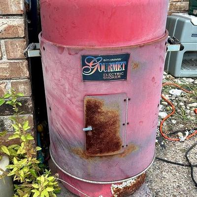 BN911 Brinkmann Gourmet Electric Smoker. 
