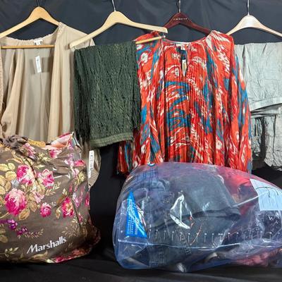 BN507 New Wardrobe!! Women’s Size LARGE With Tags!! #1