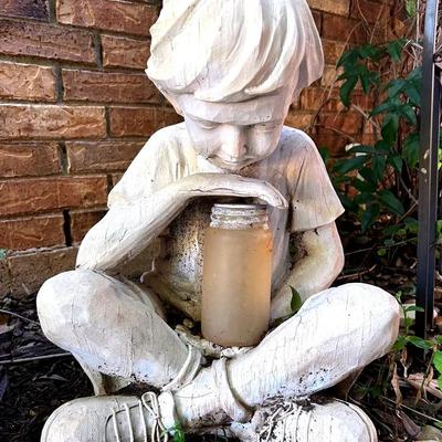 BN901 Little Boy Catching Fireflies!!!