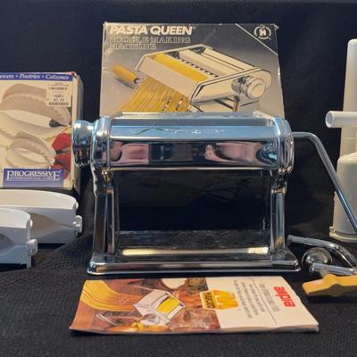 BN416 Kitchen Helpers