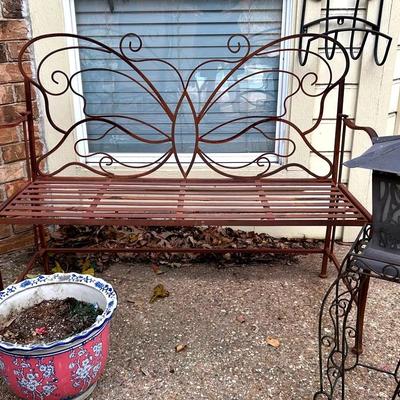 BN913 Wrought Iron Garden Butterfly) & More
